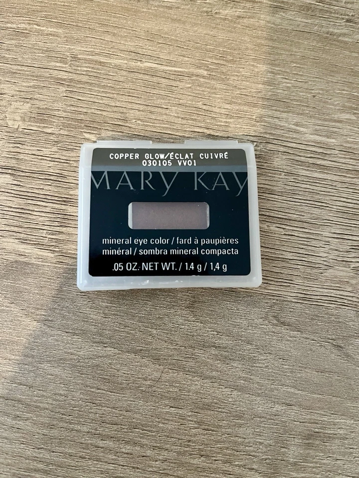 Mary Kay Copper Glow Mineral Eye Color Shadow New. 1.4g - Image 1 of 2