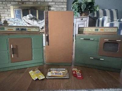 Vintage Toy Metal Tin Sears Kenmore Kitchen Play Oven Sink Refrigerator - Image 1 of 4