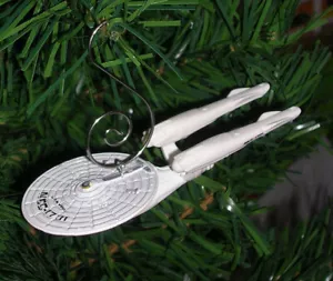 STAR TREK U.S.S. ENTERPRISE NCC-1701 CUSTOM CHRISTMAS ORNAMENT - Picture 1 of 6