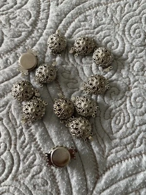 Unique Vintage silver plated big round floral filigree triple strand clasp - Image 1 of 3