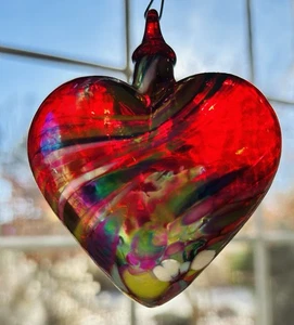 Glasauge Studio klassisch gezogen rot Feder gedreht Herz Ornament - Bild 1 von 7