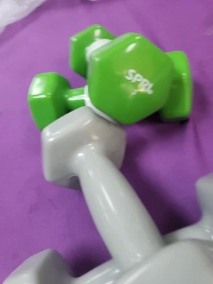 3 LB Green & 4 LB Hex Dumbbell Hand Weights, Set of 2 per weight, Total 4 items - Image 1 of 3