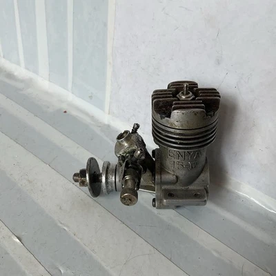 ENYA  15 IV Model Glow Engine  - Image 1 of 4