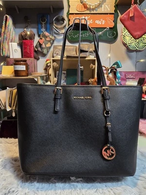 Michael Kors  Large Saffiano Leather Top-Zip Tote Bag Black - Image 1 of 4