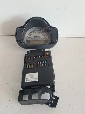 Tacho  Zentraleinheit SAM A4515401250 Smart 451  ForTwo CDI Diesel Cabrio Nr2943 - Bild 1 von 2