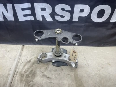 2006 - 2021 SUZUKI GSXR600 GSXR750 TRIPLE TREE STEERING STEM FRONT LOWER FORKS - Image 1 of 4