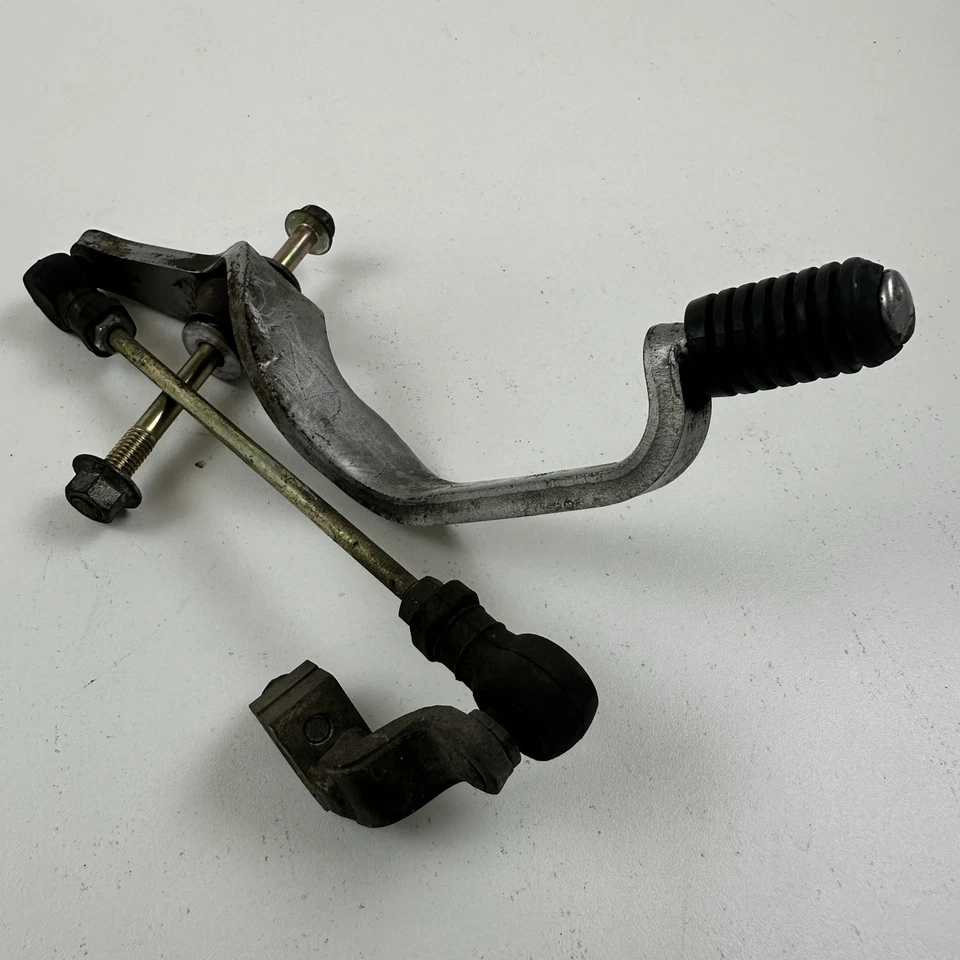 Honda ST1300 ST 1300 2002 Gear lever with linkage 24720-MCS-305 - Image 1 of 4