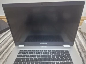 ASUS Chromebook C523N 15.6" Laptop Intel Celeron 4GB Ram - Picture 1 of 10