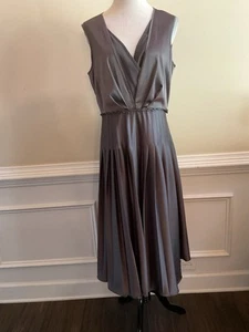 Vestido Ivy + Azul Platino Gris Cuello en V Plisado Sin Mangas Ajuste Acampanado Talla 16 - Imagen 1 de 7