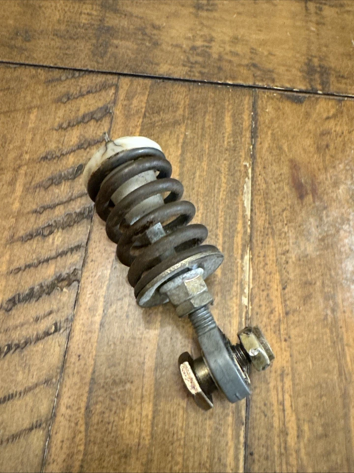 OEM BMW E30 Clutch Pedal Assembly Box Return Compression Spring 1151990 Read - Image 1 of 4