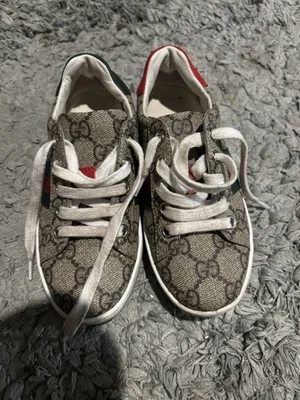 Auténticas Tenis Gucci Ace GG Supreme Niños 'Verde Beige' Talla 30 Usadas Foto 1 de 4