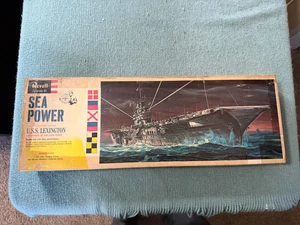 VINTAGE  REVELL USS Lexington Aircraft Carrier 1997 *SEALED NEW-4610 - Picture 1 of 2