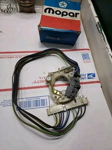 Mopar 1975 1976 C Body 3747399 / 3575921 – W/Tilt Turn Signal Switch NOS OEM - Picture 1 of 7