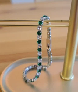 Beautiful Vintage Faceted Clear and Green Rhinestones Tennis Chain Bracelet - Picture 1 of 6