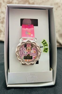 Disney 100 Jahre Wunder Digitaluhr Blinkende LED-Leuchten Neu in OVP Disney 100th  - Bild 1 von 4