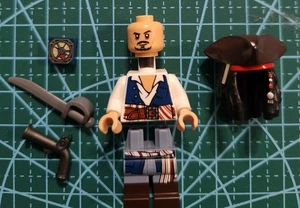 Lego 10365 Captain Jack Sparrows Ship -Jack Sparrow Minifigure with Accessories  - Picture 1 of 2