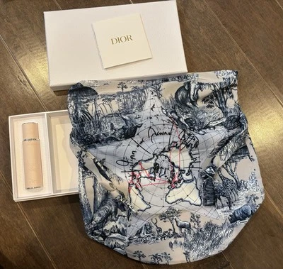 Miss Dior Refillable Travel Perfume Spray Around The World Bucket Bag Gift Set - Image 1 of 4