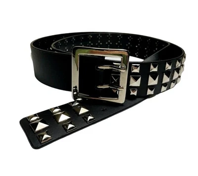 Cinto cravejado de pirâmide prata vintage 3 rolos preto L unissex - Imagem 1 de 4