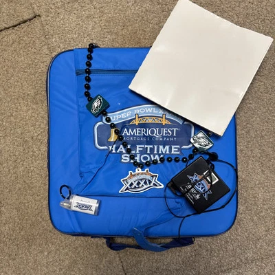 超级碗 XXXIX 杰克逊维尔老鹰/爱国者 2005 年靠垫/手电筒/标志/珠子 — 第 1/3 张图片