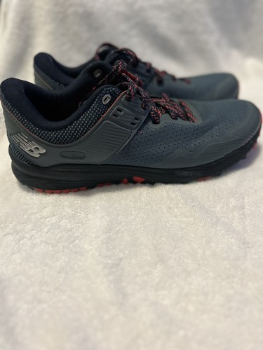 Scarpe da trekking trail blu e rosse New Balance in perfette condizioni 9 5