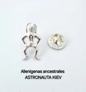 PIN ASTRONAUT ALIENS ANCESTRAL KIEV ANCESTRAL ASTRONAUT SILVER 925 - Picture 1 of 2