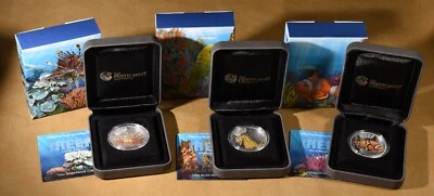 2009 & 2010 Australian Sea Life The Reef - Lionfish Clownfish & Sea Horse - Image 1 of 4