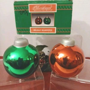 VTG Christmas Around d World Holiday Seasoning Ornaments Salt & Pepper Shakers  - Picture 1 of 10