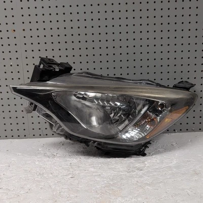 Faro halógeno izquierdo izquierdo izquierdo del conductor Toyota Yaris 2016-2020 OEM (4904) Foto 1 de 4