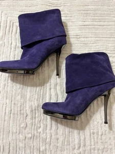 Neu ohne Karton Gucci Damen Slipper Metallic Stiletto Plateau Booties lila Wildleder Gr. 36,5 - Bild 1 von 7