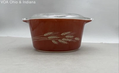Vintage Pyrex Autumn Harvest Wheat Pattern Casserole Dish - Image 1 of 4