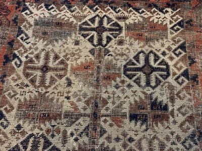 Alfombra antigua Timuri Baluchi tierra blanca temprana Foto 1 de 4