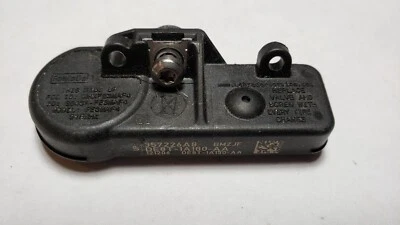 (1) - DE8T-1A180-AA FORD TPMS SENSOR USED 315 MHZ - Image 1 of 3