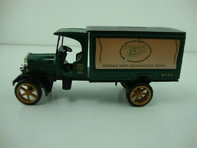 Ertl Collectibles 1925 Kenworth Truck Die Cast Coin Bank Zenith  Foto 1 de 4