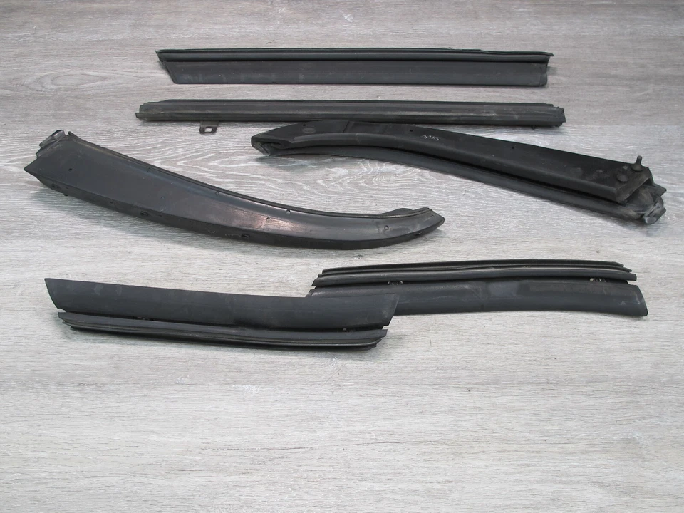 09-15 MINI COOPER R57 CONVERTIBLE SET OF 6 TOP ROOF LEFT & RIGHT SEAL GASKET OEM - Image 1 of 4