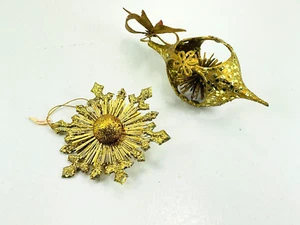 Vintage Japan 2pc Lot Christmas Holiday Ornament Decoration Gold Glitter Burst - Picture 1 of 8