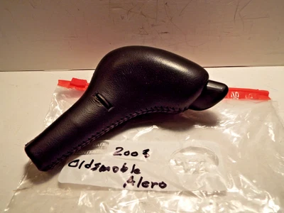 Oldsmobile Alero 2003 perilla de cambio de cuero. Foto 1 de 3