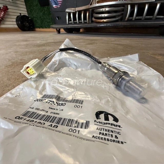Oxygen Sensor NEW OEM GENUINE Mopar 5149180AA/AB Chrysler Jeep Dodge RAM - Image 1 of 3