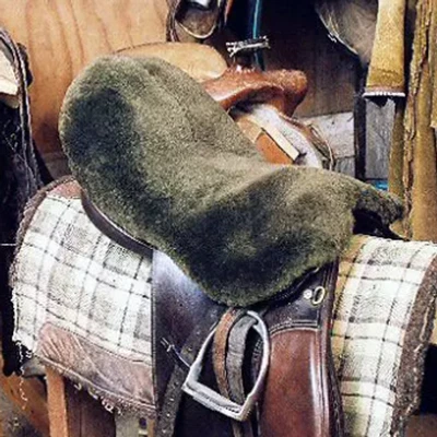 CAPA DE ASSENTO SELIM - ADESTRAMENTO / SELA PARA TODOS OS FINS - Pele de carneiro australiana real - Imagem 1 de 4