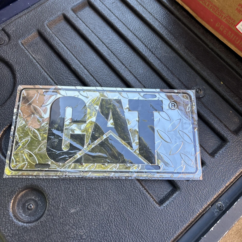 CAT алюминиевый бриллиант номерной знак с черный логотип Caterpillar грузовик новый - Изображение 1 из 1
