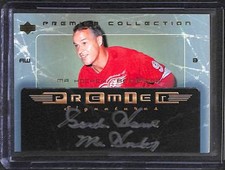 2003-04 Upper Deck Premier Collection Premier Signature Gordie Howe #PS-MH NM