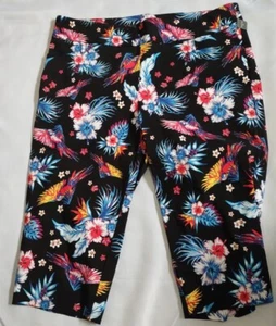 Terra & Sky Women's Plus Size Black Tropical Millennium Capri 1X (16-18) - Picture 1 of 5