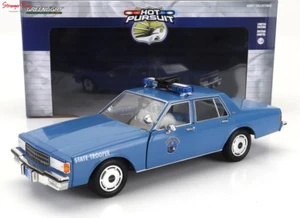 Greenlight 85592 1:24 Hot Pursuit 1990 Chevrolet Caprice Maine State Police - Picture 1 of 1