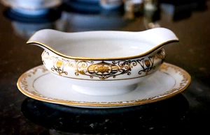 Noritake Weihnachtskugel Sauciere mit aufgesetztem Unterteller - 16034 grüner Stempel - Bild 1 von 4