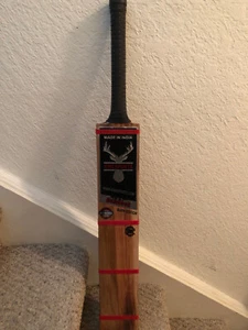 Brand new Kwesports Bandook Burn Edition - Hard Tennis Bat - 4 Scoop 2 Hole 35" - Picture 1 of 6