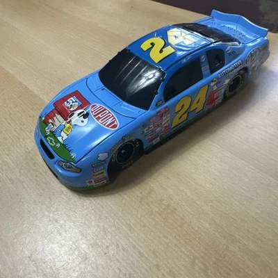 Banco Jeff Gordon #24 DuPont/Peanuts 2000 Monte Carlo 1:24 sin caja Foto 1 de 4
