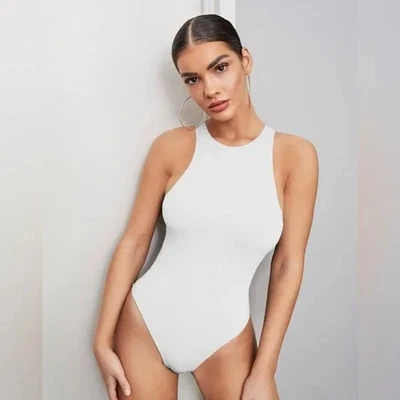 Body Zara Viral Blanco Sin Mangas Talla Pequeña Nuevo Con Etiquetas Foto 1 de 3