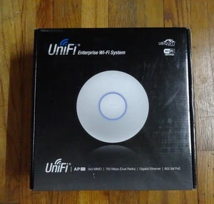 Ubiquiti UniFi Ap Professional (UAP-PRO) Wireless Access Point - Photo 1/8