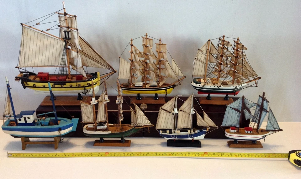 7 MODELLINI BARCHE A VELA TUTTE DIVERSE ,PERFETTE,IMPERDIBILI !!!! MOLTO BELLE ! - Immagine 1 di 4