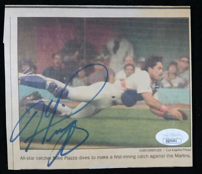 Mike Piazza Los Angeles Dodgers Signed 5x5.5 Newspaper Cut JSA Authenticated - Image 1 of 2