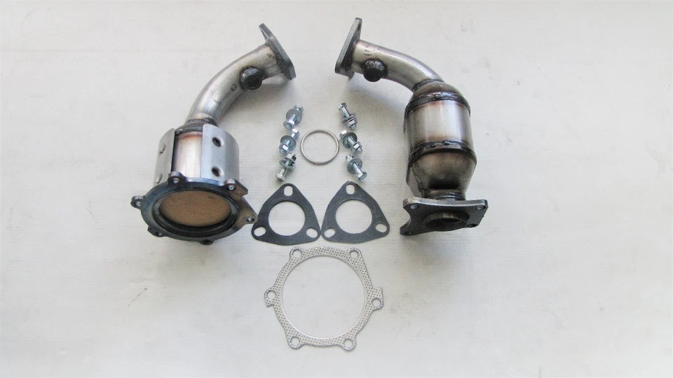 适用于:2002 - 2006 年日产 Altima 3.5L 散热器和防火墙侧催化转换器 — 第 1/1 张图片